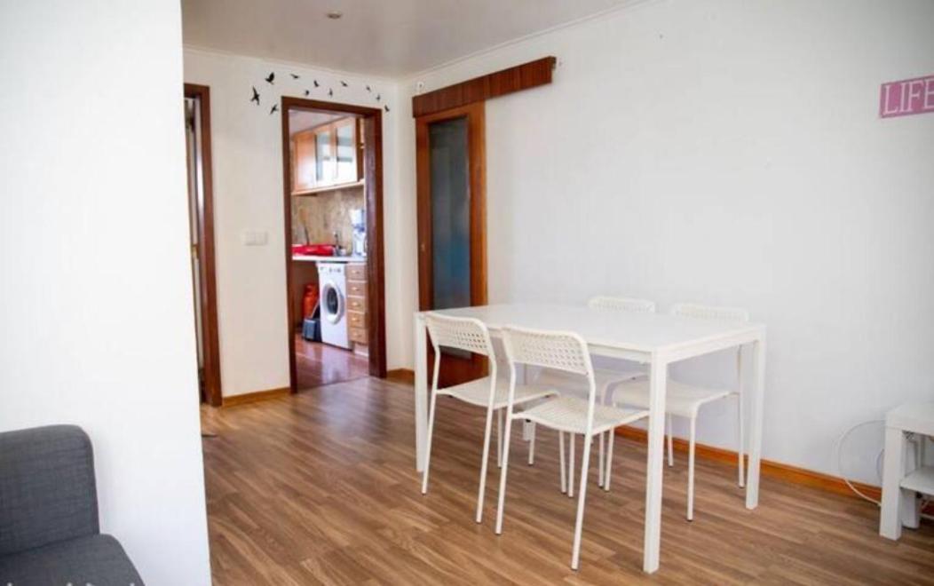 Apartamento Com Terraco E Churrasqueira Apartment Lisbon Bagian luar foto